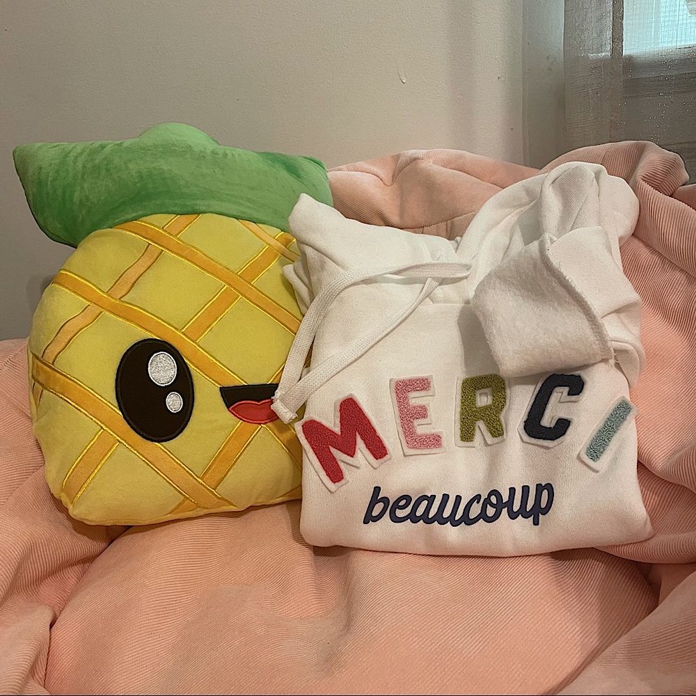 White Aeropostale Cropped Graphic Hoodie “Merci beaucoup” (French)